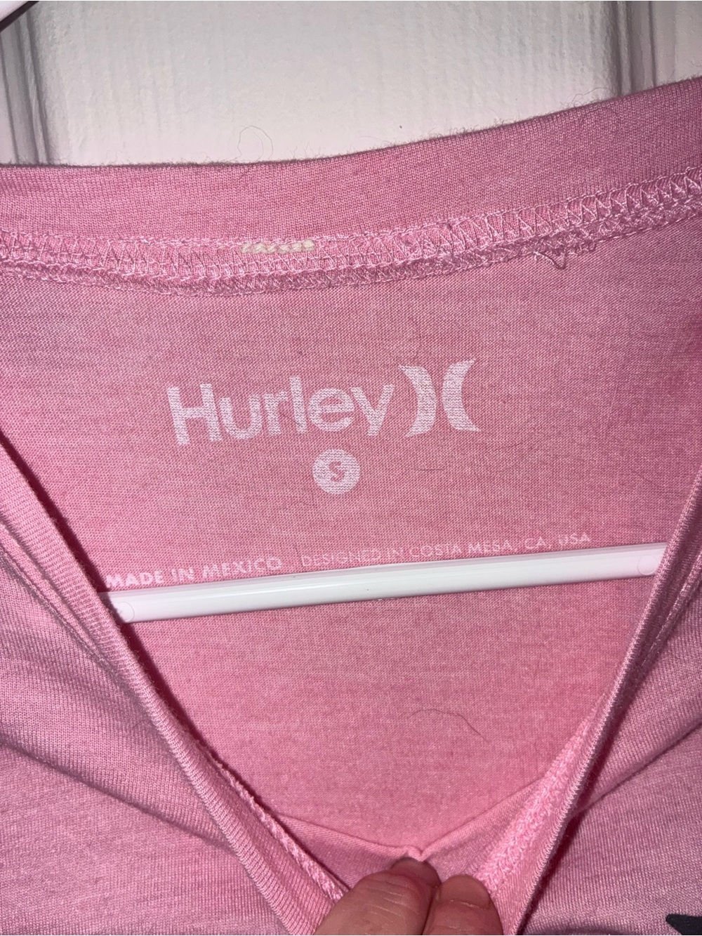 Hurley Pink Logo Tee and Brown Hurley Tee bundle - Picture 5 of 6